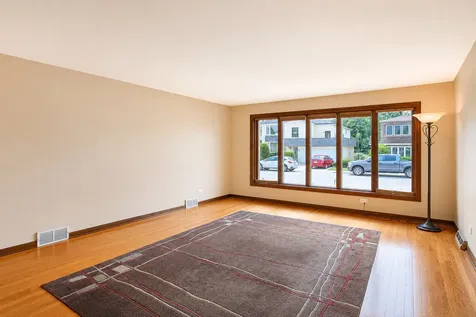 8414 West Brodman Avenue Chicago IL 60656