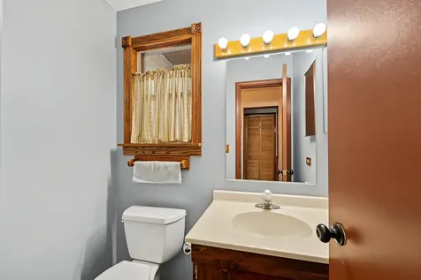 1293 Caribou Trail Carol Stream IL 60188