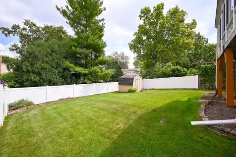 1293 Caribou Trail Carol Stream IL 60188