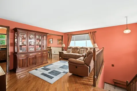 1293 Caribou Trail Carol Stream IL 60188
