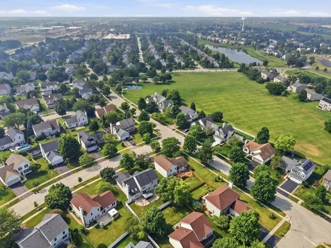 11436 South Belmont Drive Plainfield IL 60585