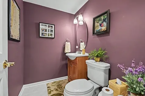 4 Lakebreeze Court Lake Zurich IL 60047