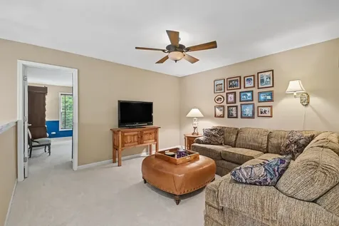 4 Lakebreeze Court Lake Zurich IL 60047