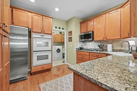 4 Lakebreeze Court Lake Zurich IL 60047