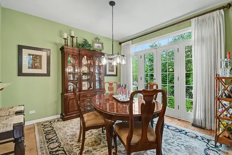 4 Lakebreeze Court Lake Zurich IL 60047