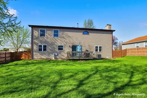 4816 West Courtland Trail Mchenry IL 60050