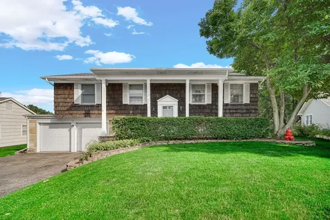 12 Regent Court Buffalo Grove IL 60089