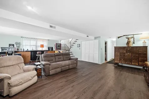 12 Regent Court Buffalo Grove IL 60089