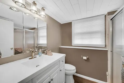12 Regent Court Buffalo Grove IL 60089