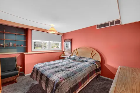 12 Regent Court Buffalo Grove IL 60089
