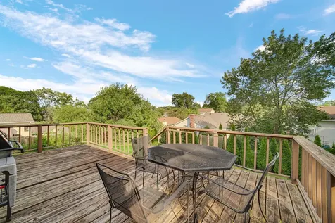 12 Regent Court Buffalo Grove IL 60089
