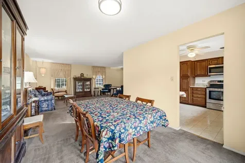 12 Regent Court Buffalo Grove IL 60089