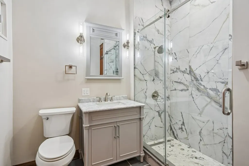 5218 South Dorchester Avenue Chicago IL 60615