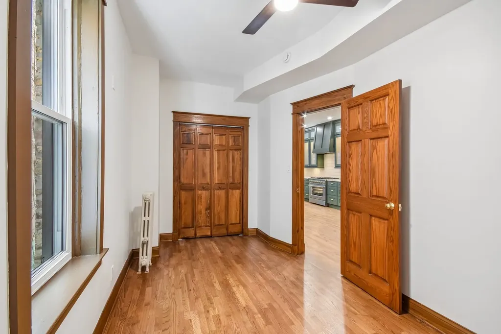 5218 South Dorchester Avenue Chicago IL 60615