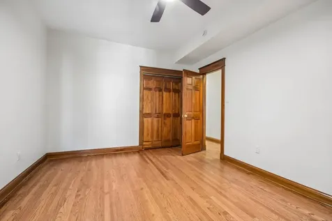 5218 South Dorchester Avenue Chicago IL 60615
