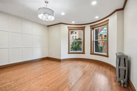 5218 South Dorchester Avenue Chicago IL 60615