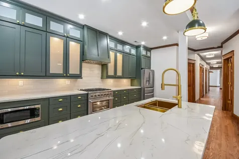 5218 South Dorchester Avenue Chicago IL 60615