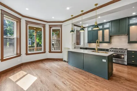 5218 South Dorchester Avenue Chicago IL 60615