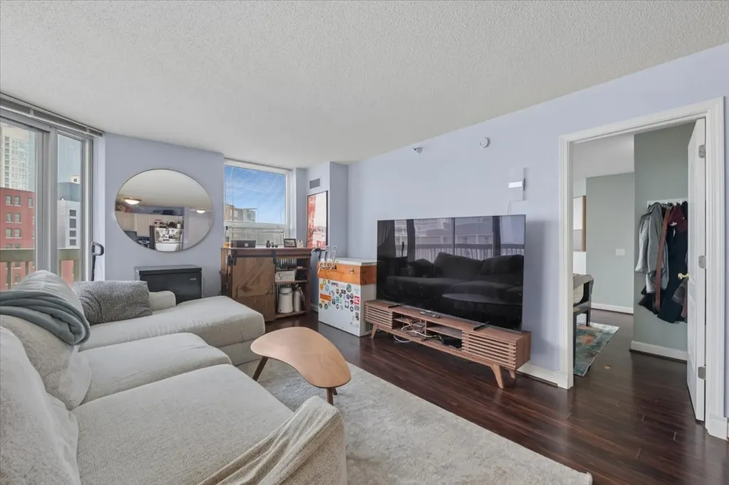 545 North Dearborn Street Chicago IL 60610
