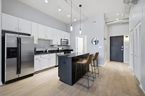 740 West Fulton Street Chicago IL 60661
