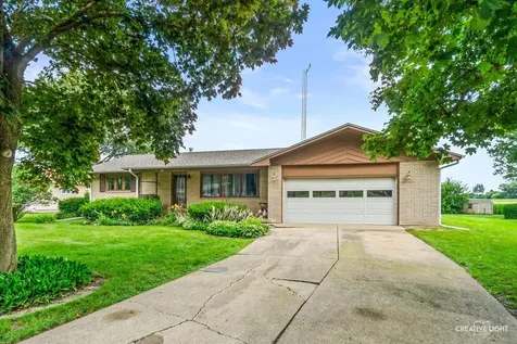 444 Wyoming Avenue Paw Paw IL 61353