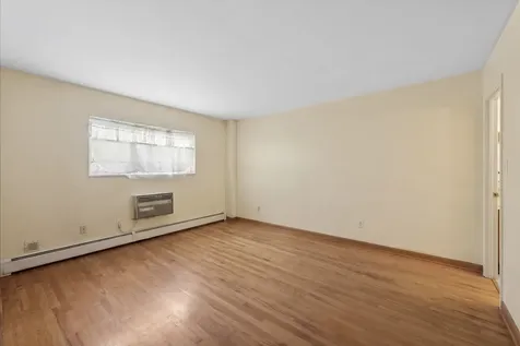 1567 Ridge Avenue Evanston IL 60201