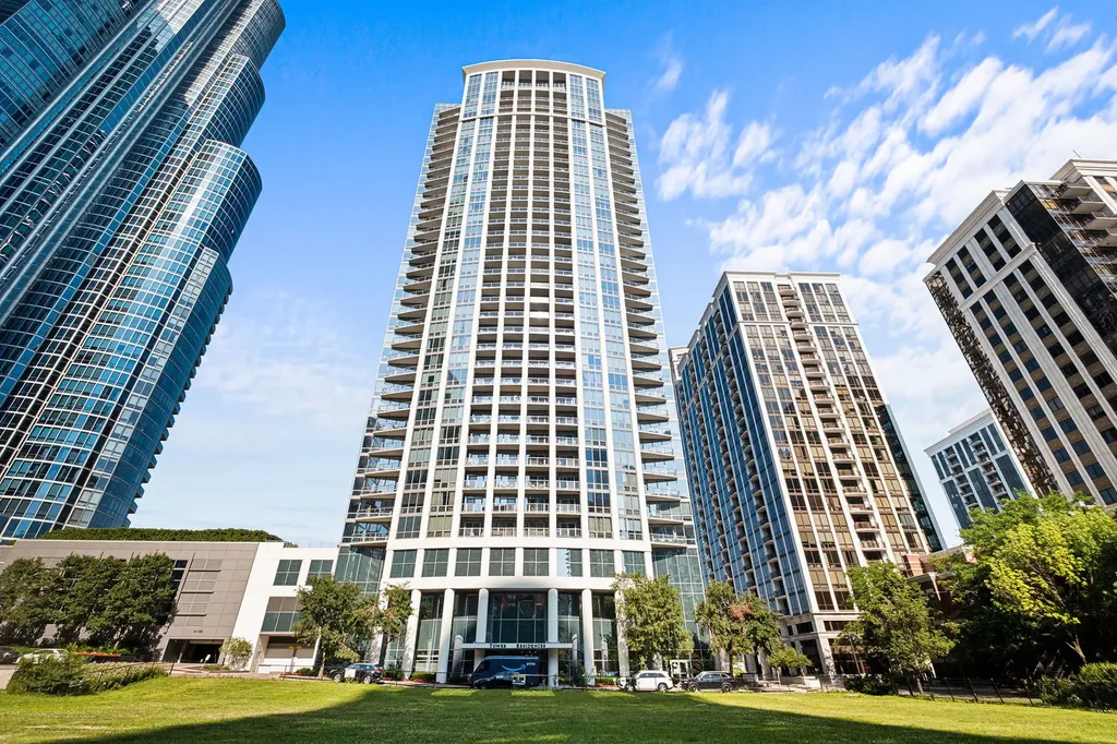 1235 South Prairie Avenue Chicago IL 60605