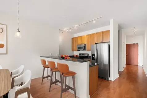 1235 South Prairie Avenue Chicago IL 60605