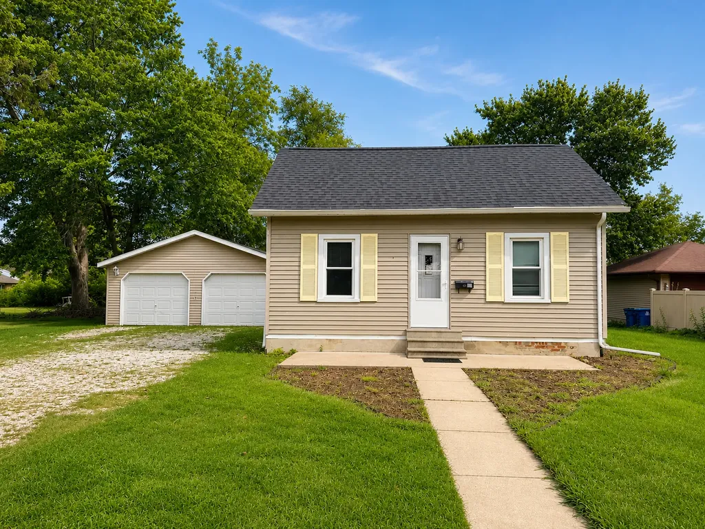111 Maple Avenue Minonk IL 61760