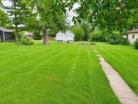111 Maple Avenue Minonk IL 61760