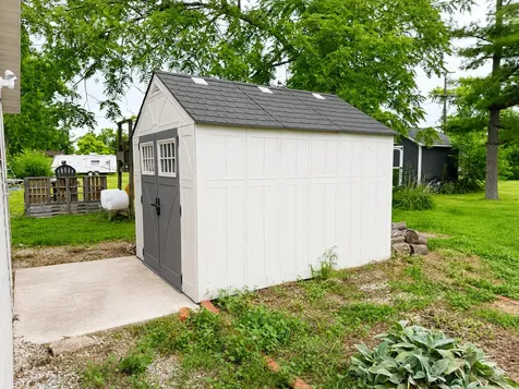 111 Maple Avenue Minonk IL 61760