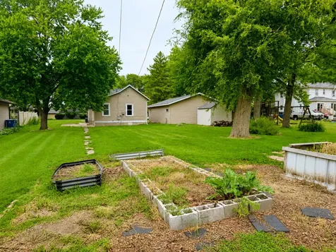 111 Maple Avenue Minonk IL 61760