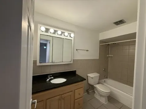 677 South River Road Des Plaines IL 60016