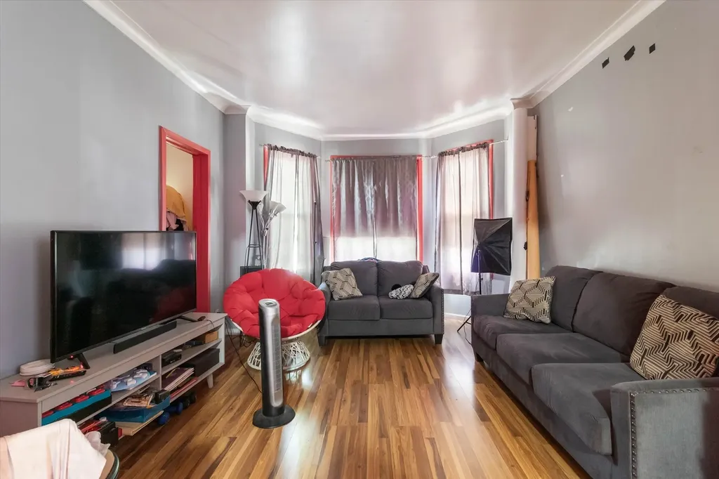 1922 North Central Park Avenue Chicago IL 60647