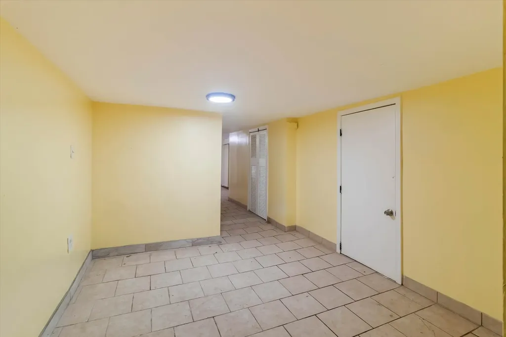 1922 North Central Park Avenue Chicago IL 60647