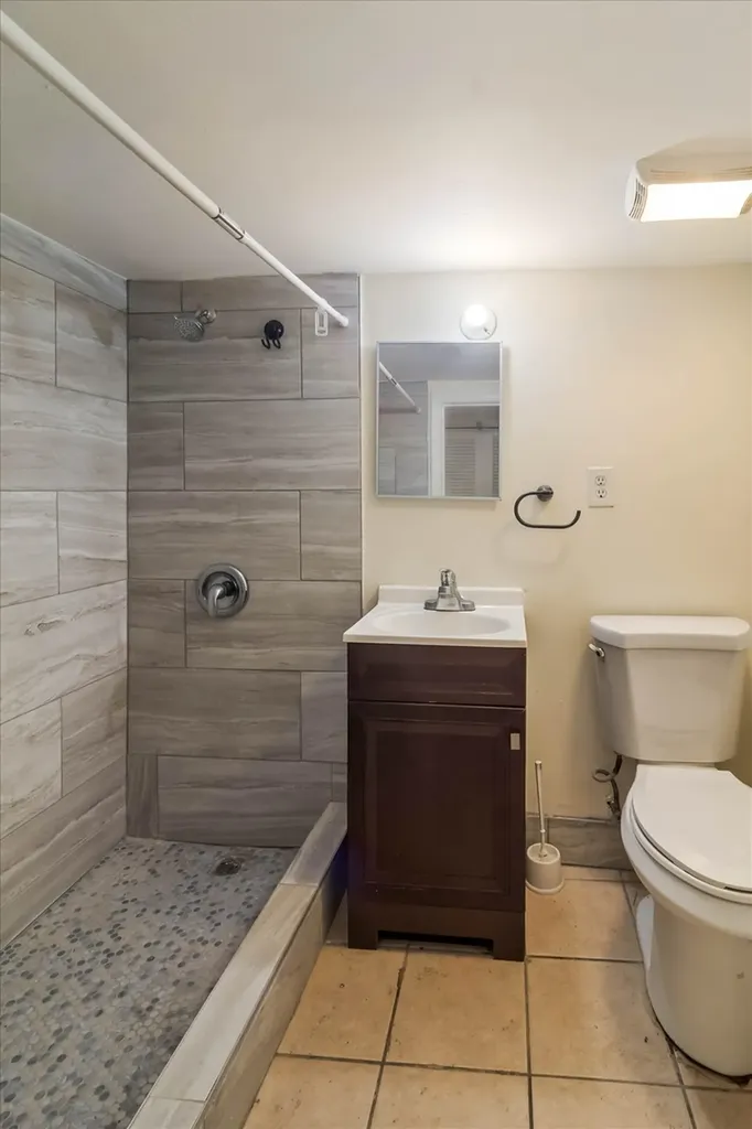 1922 North Central Park Avenue Chicago IL 60647