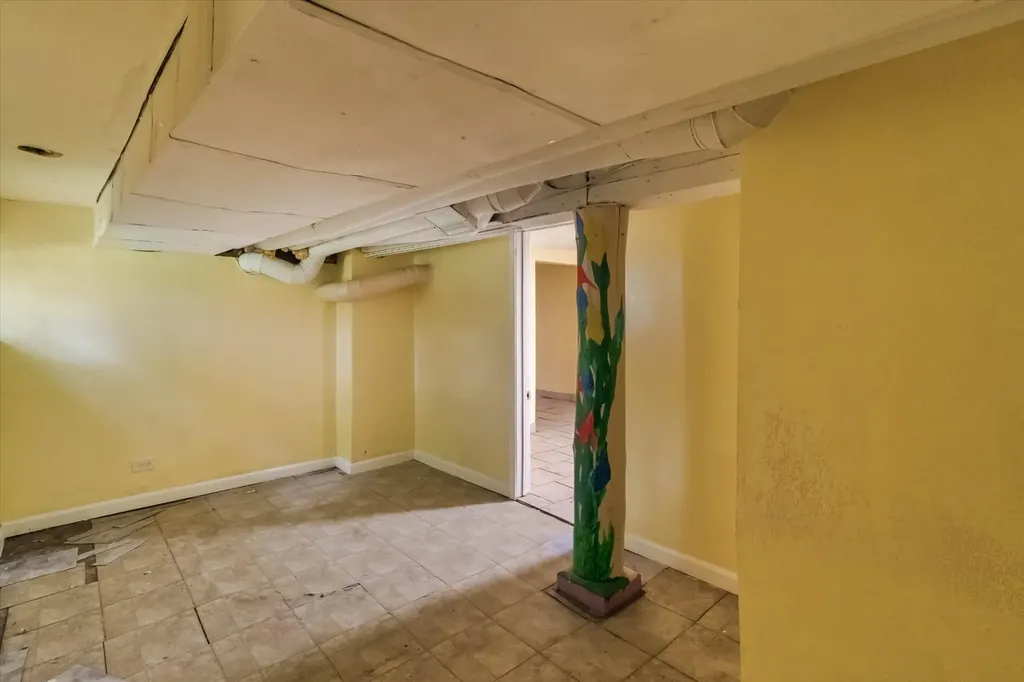 1922 North Central Park Avenue Chicago IL 60647