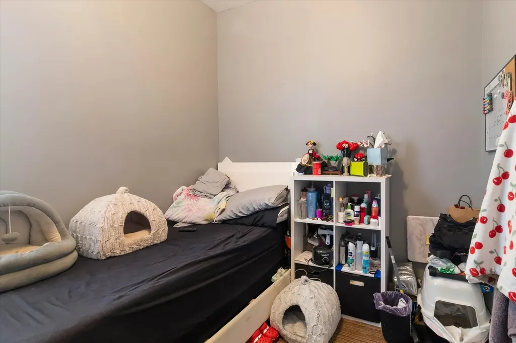 1922 North Central Park Avenue Chicago IL 60647