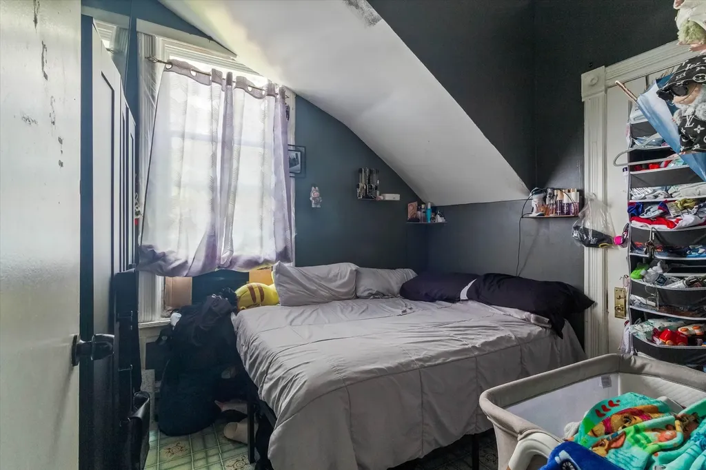 1922 North Central Park Avenue Chicago IL 60647