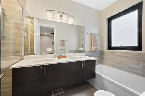 1349 North Leavitt Street Chicago IL 60622