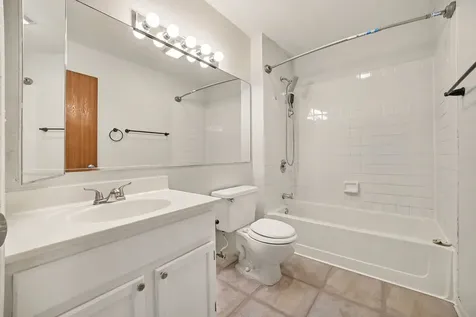 3512 Portsmouth Drive Zion IL 60099