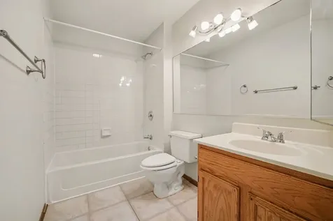 3512 Portsmouth Drive Zion IL 60099