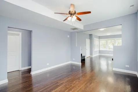 2906 North Harding Avenue Chicago IL 60618