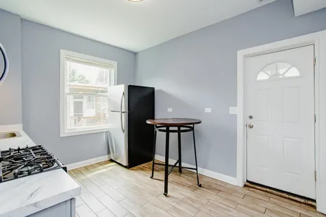2906 North Harding Avenue Chicago IL 60618
