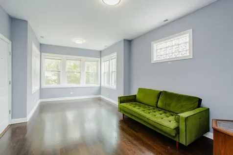 2906 North Harding Avenue Chicago IL 60618