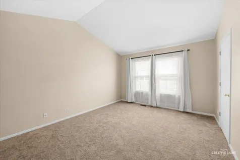 2409 Courtyard Circle Aurora IL 60506