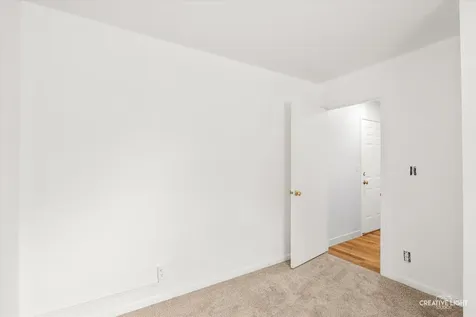 2409 Courtyard Circle Aurora IL 60506