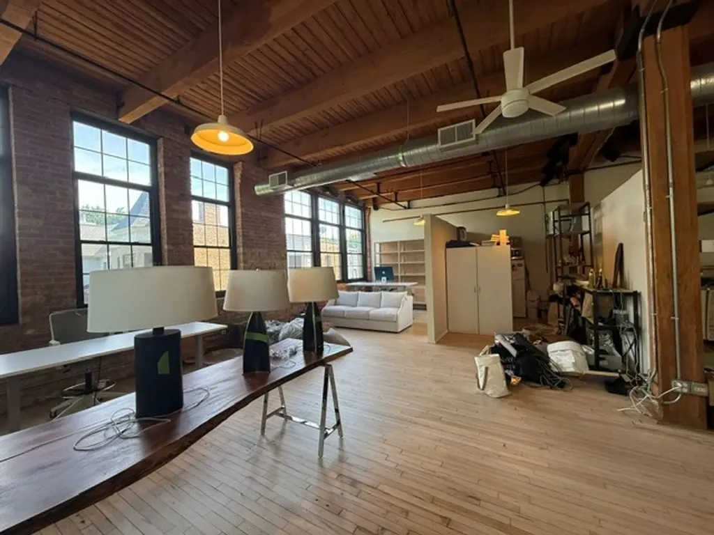4001 North Hermitage Road Chicago IL 60613