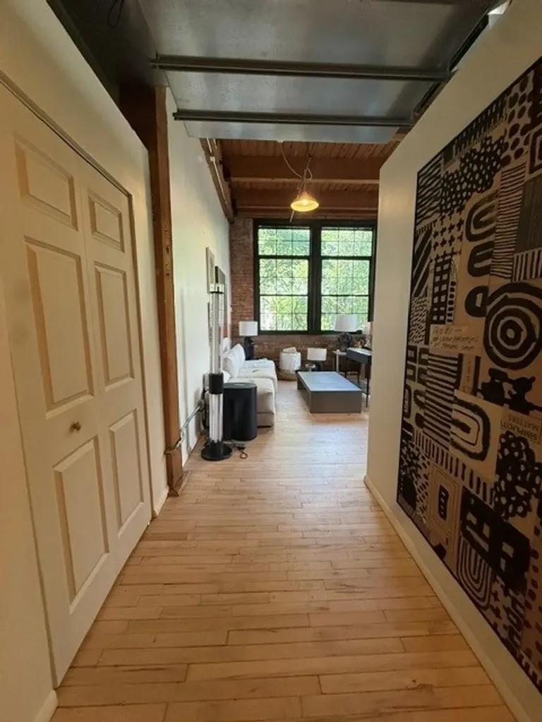 4001 North Hermitage Road Chicago IL 60613