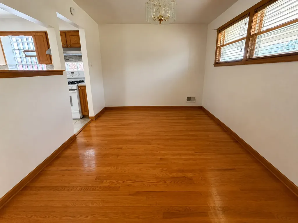 442 West 126th Street Chicago IL 60628